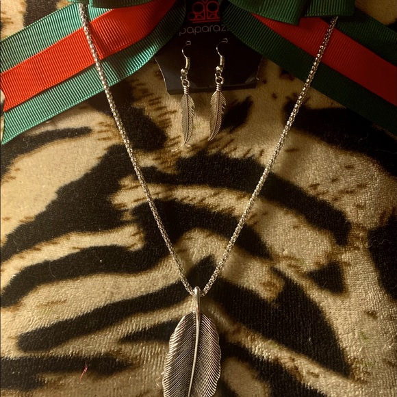 ✅✅✅juego de collar y aretes,plateado,Sz Largo,✅✅✅ - Picture 4 of 6